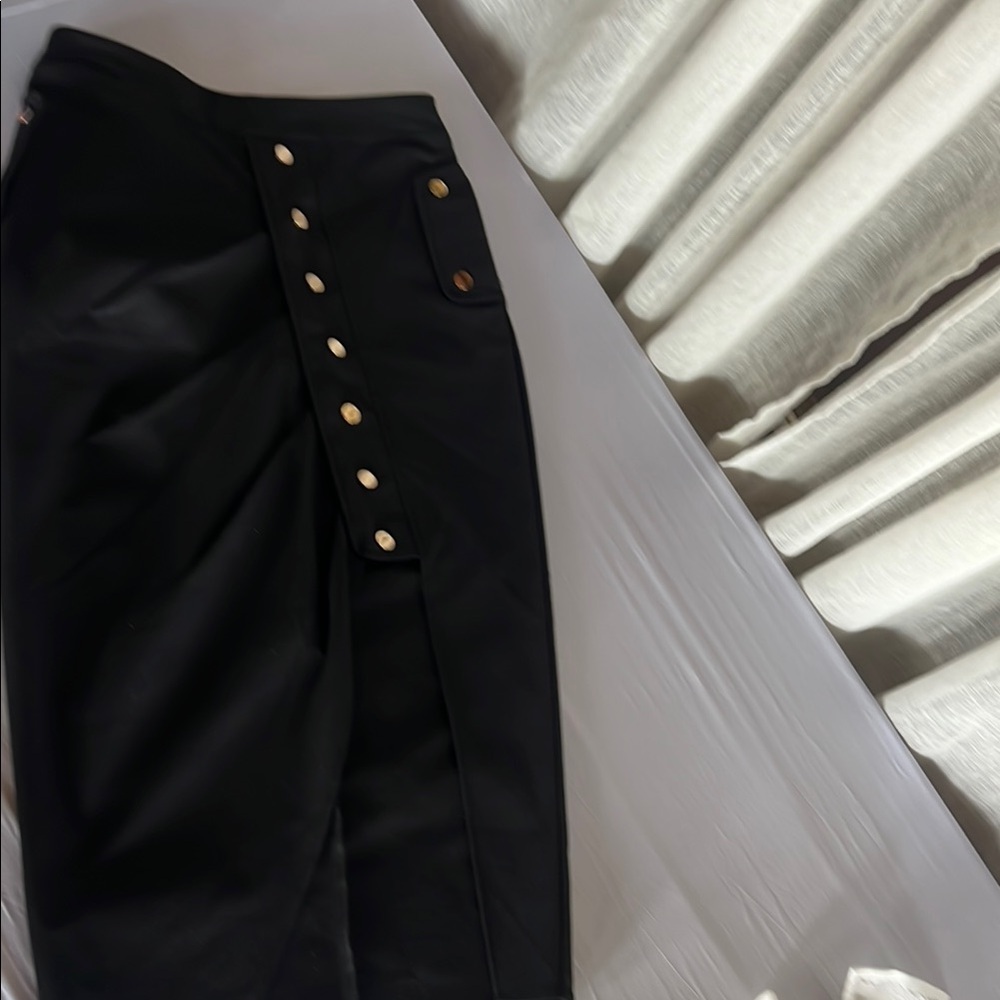 Gianni Bini Sleek Black Skirt